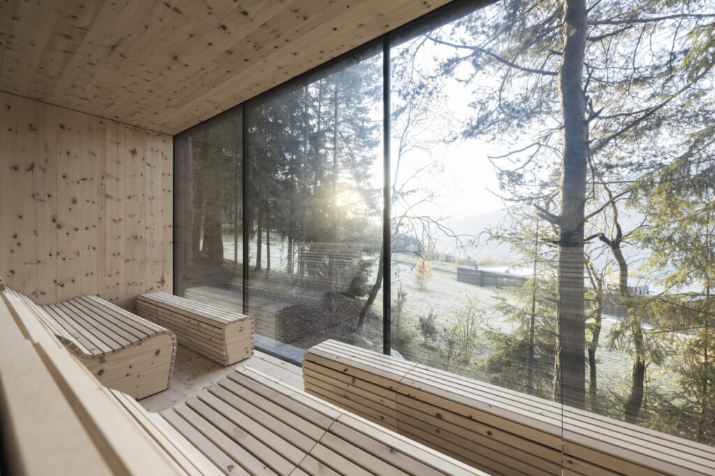 AKI PLOSE FAMILY RESORT SAUNA AND SPA